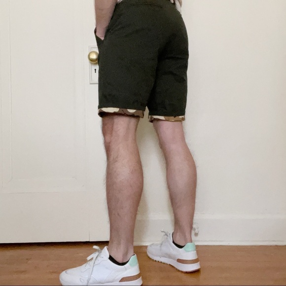 Won Woolf NY Men’s 9” Camo Cuffed Shorts Green Size 32 - Picture 2 of 8